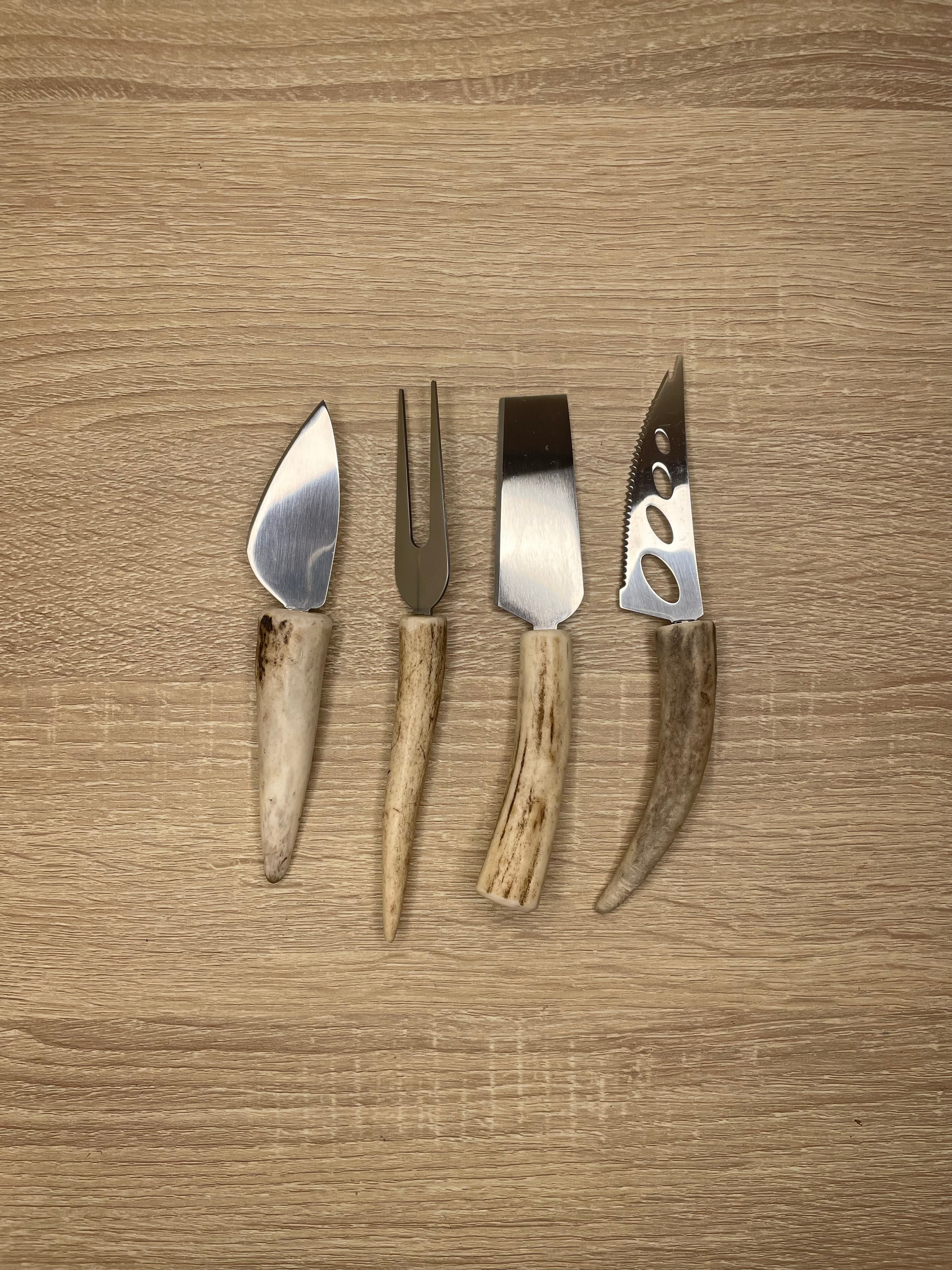 AG Cheese knife set