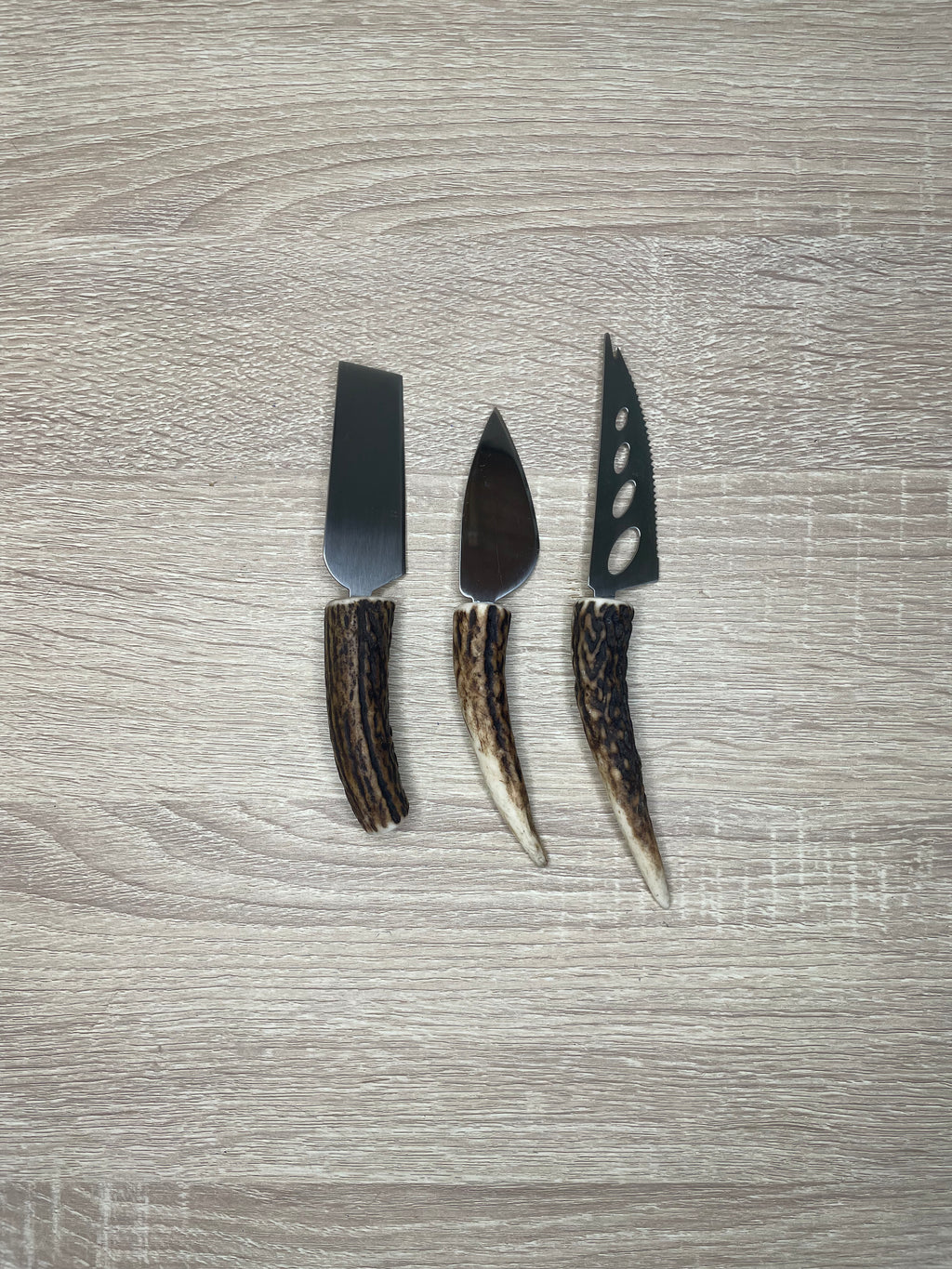 AG Cheese knife set